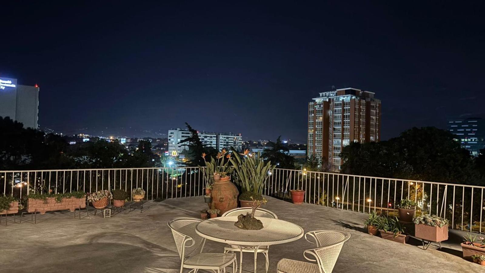 Apartamentos Reforma Guatemala-Stadt Exterior foto